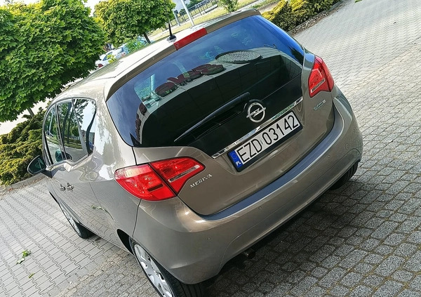 Opel Meriva cena 24700 przebieg: 111000, rok produkcji 2011 z Nieszawa małe 326
